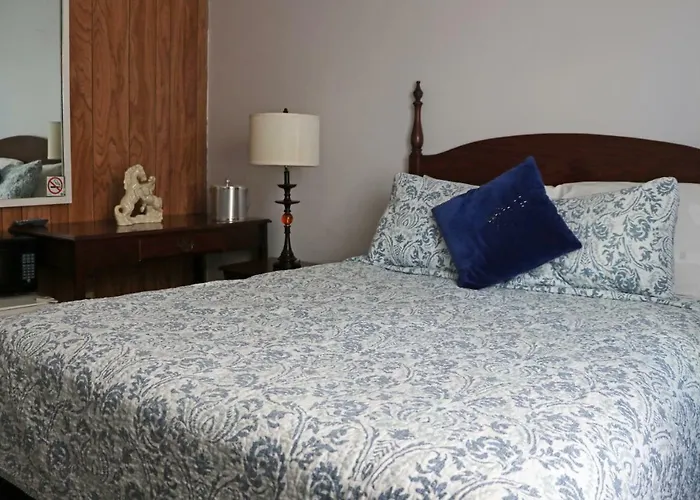 The Falls Family Lodge